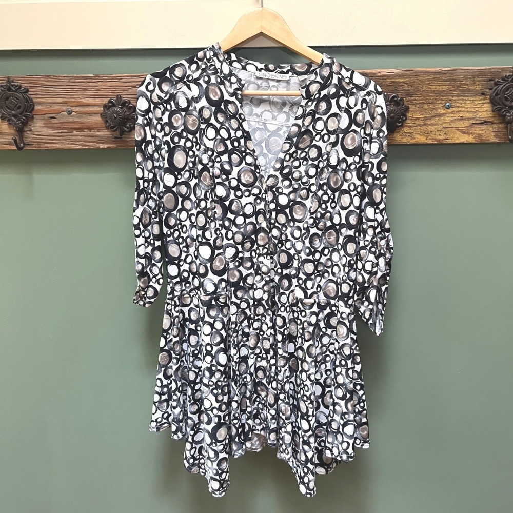 Snoskins Womens Large Black White Geometric Circle Print Button Up Peplum Tunic